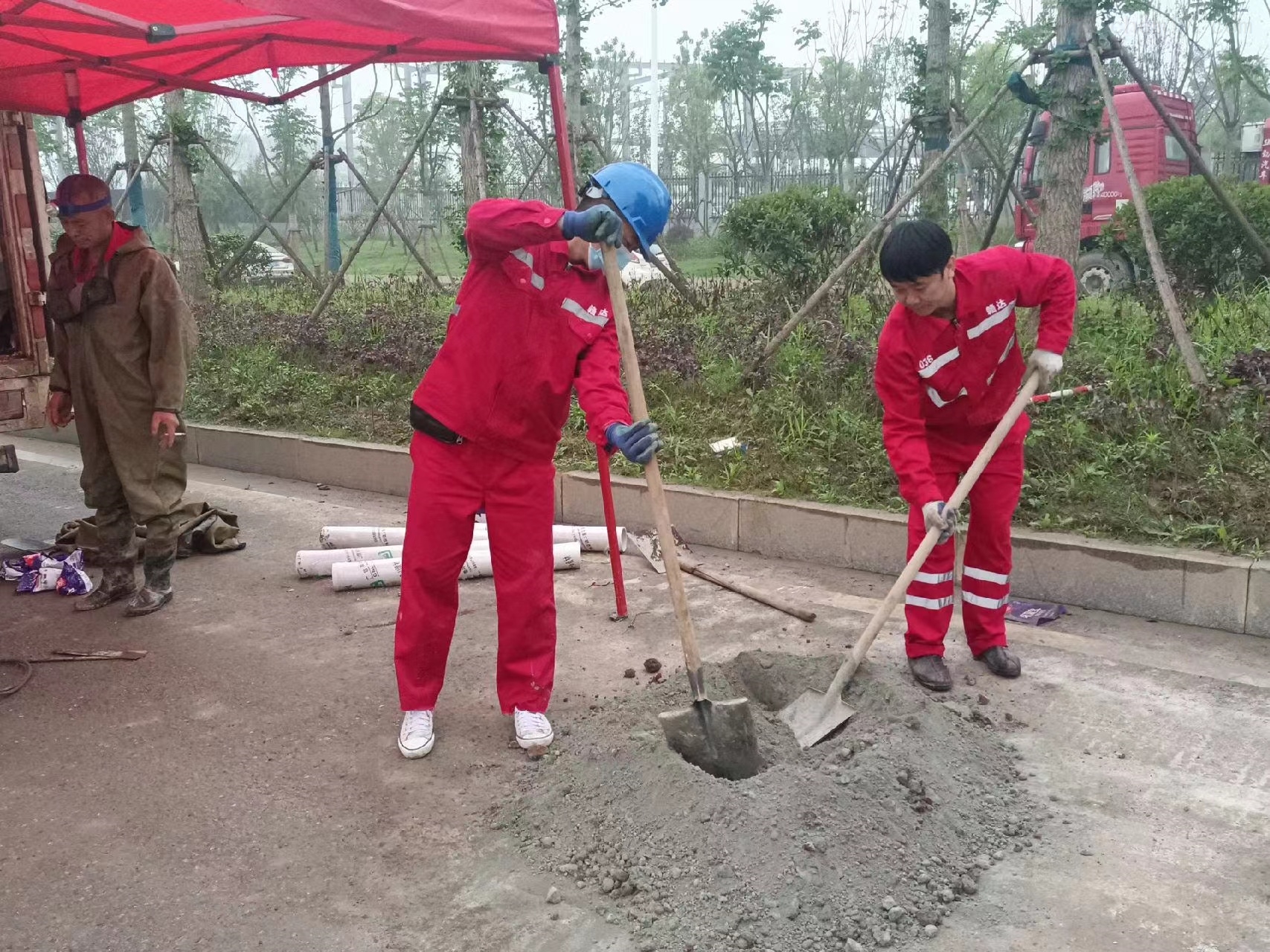 连山管道疏通哪家好】及时进行市政管道清淤