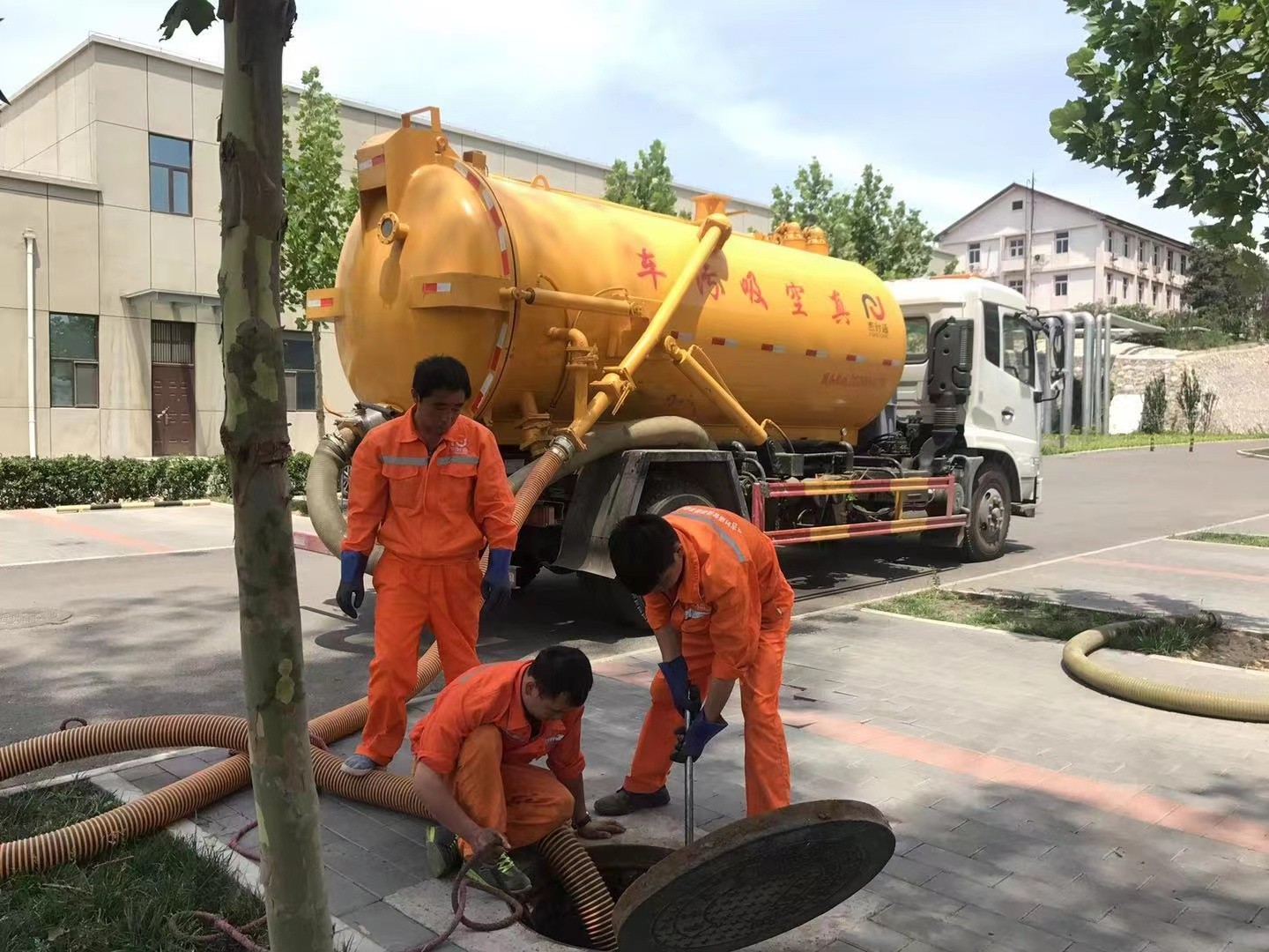 连山化粪池清理与5-8吨吸粪车施工效率分析